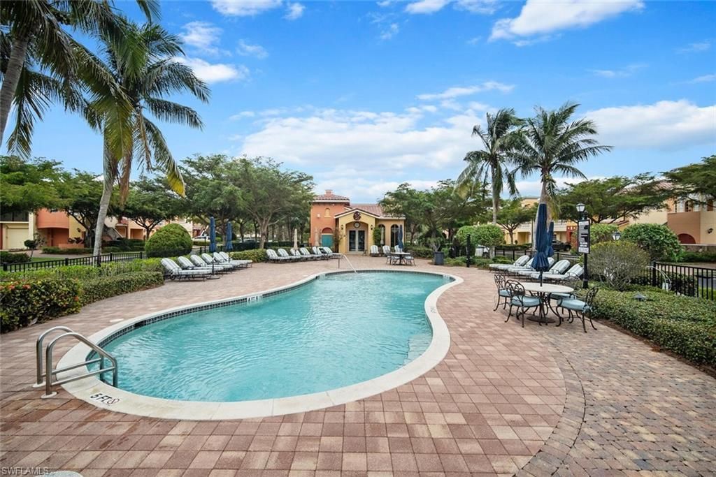 8641 Piazza Del Lago Cir, Unit 202, Estero, FL 33928 Photo