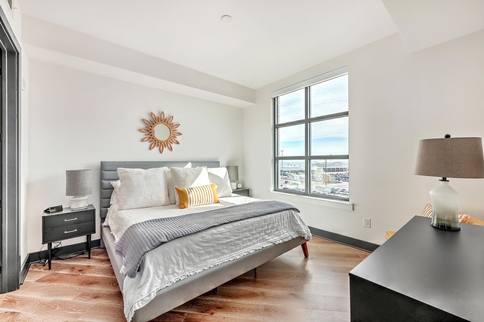 5 Gadsdenboro Street Photo 12