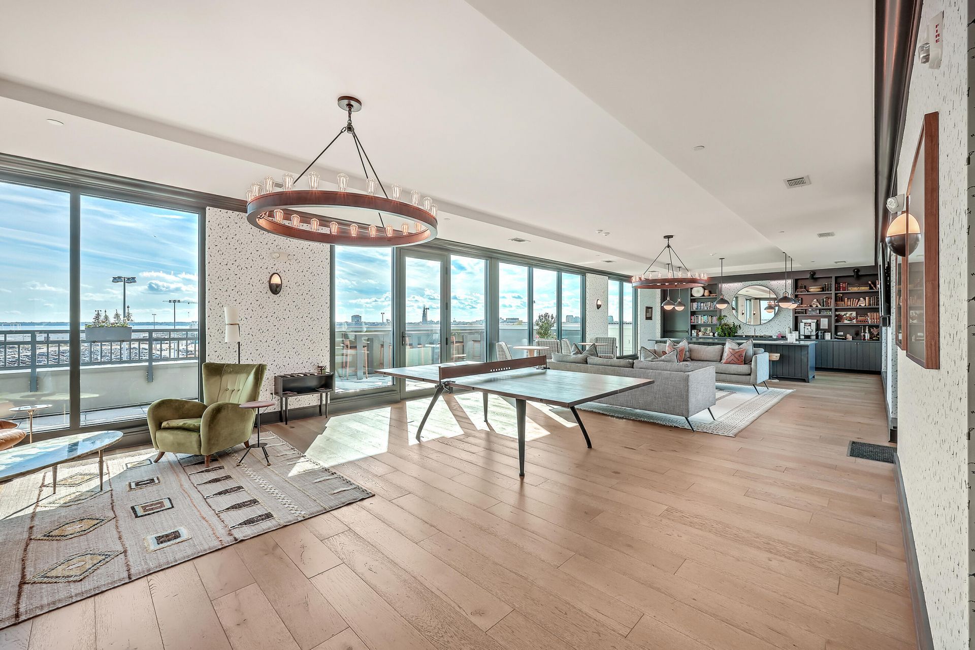 5 Gadsdenboro Street Photo 21