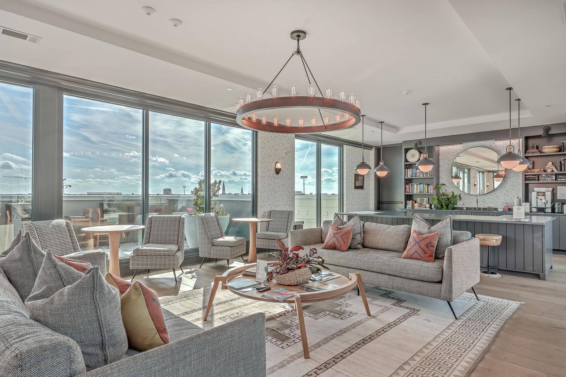 5 Gadsdenboro Street Photo 23