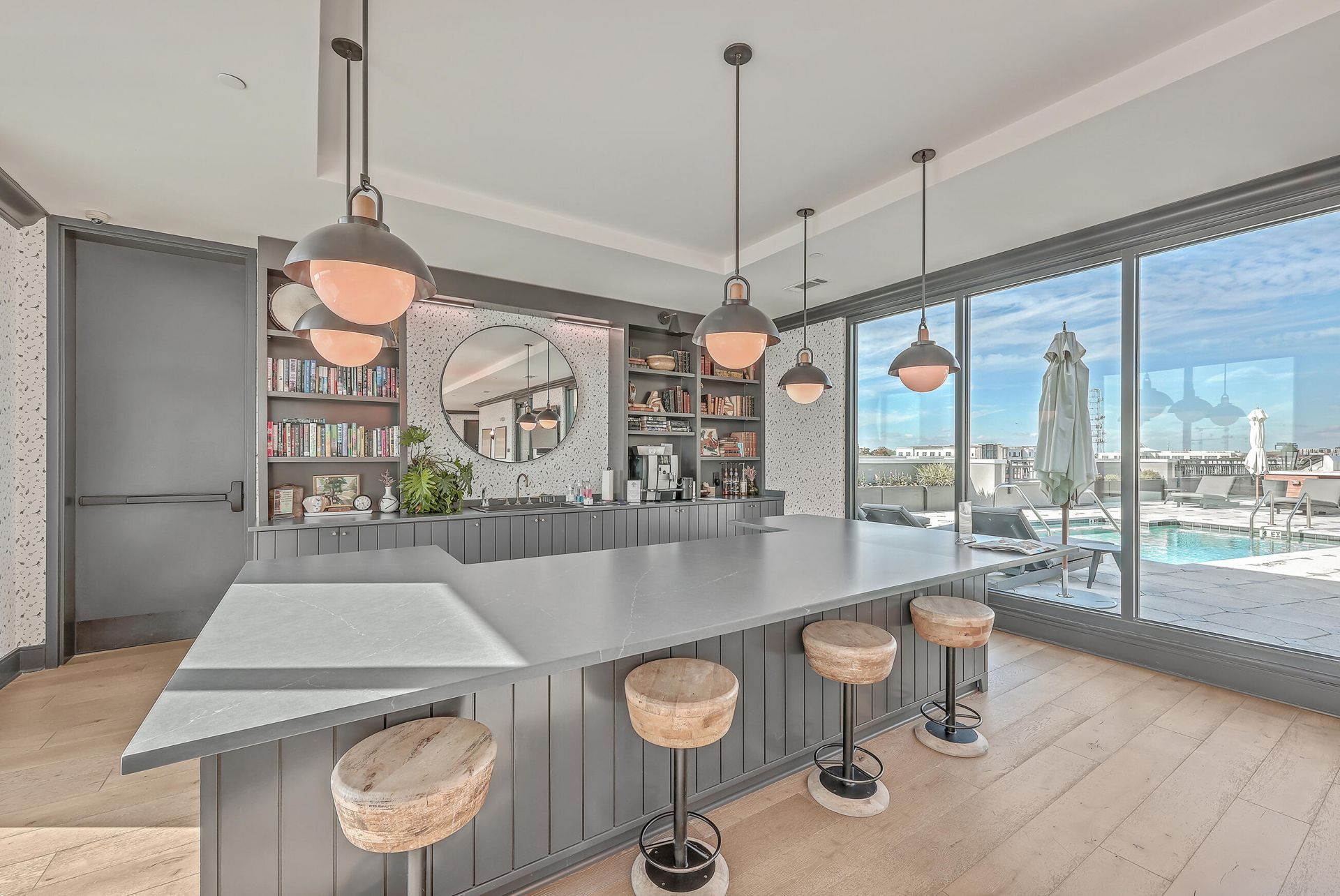 5 Gadsdenboro Street Photo 24