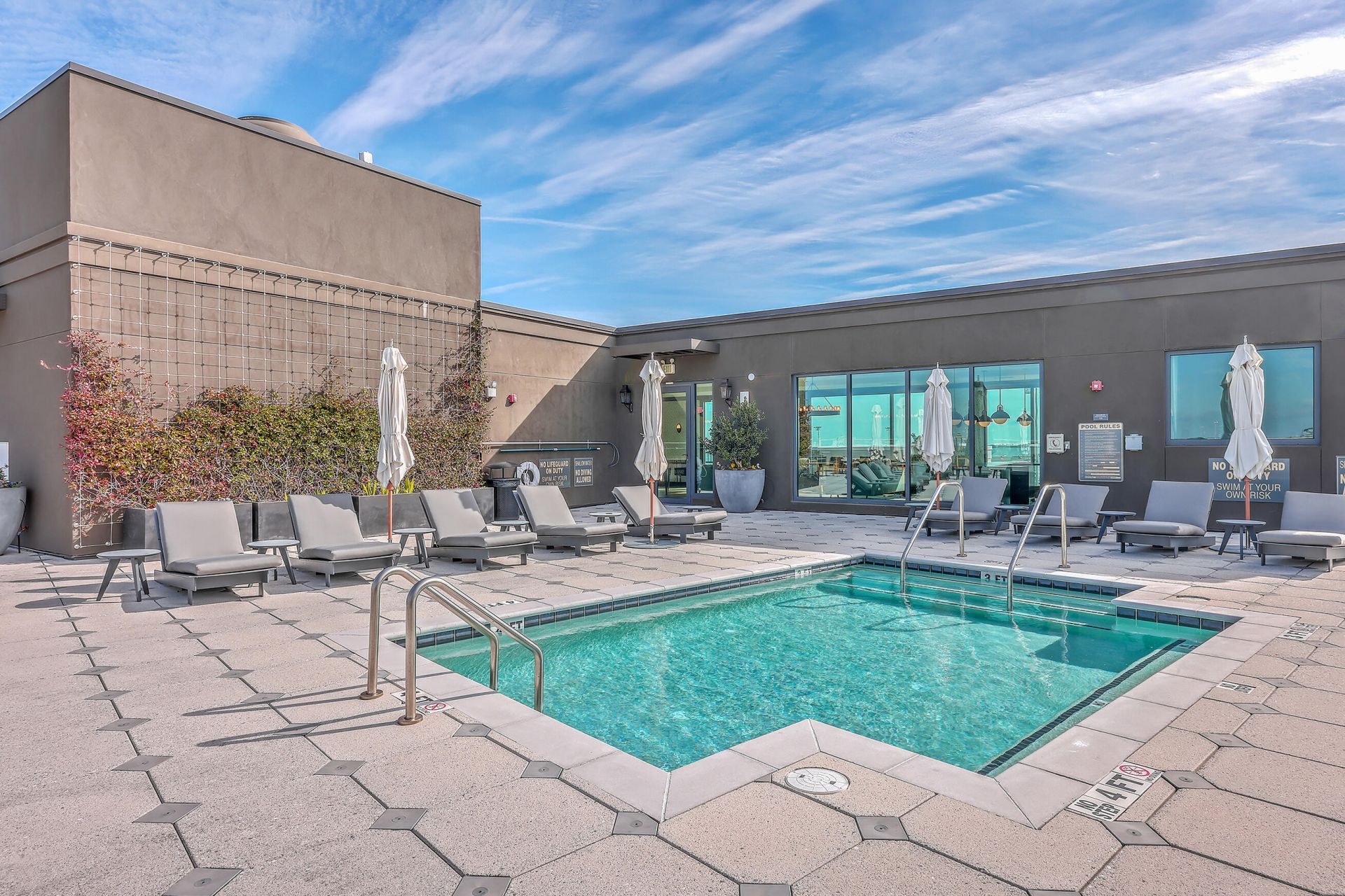 5 Gadsdenboro Street Photo 30