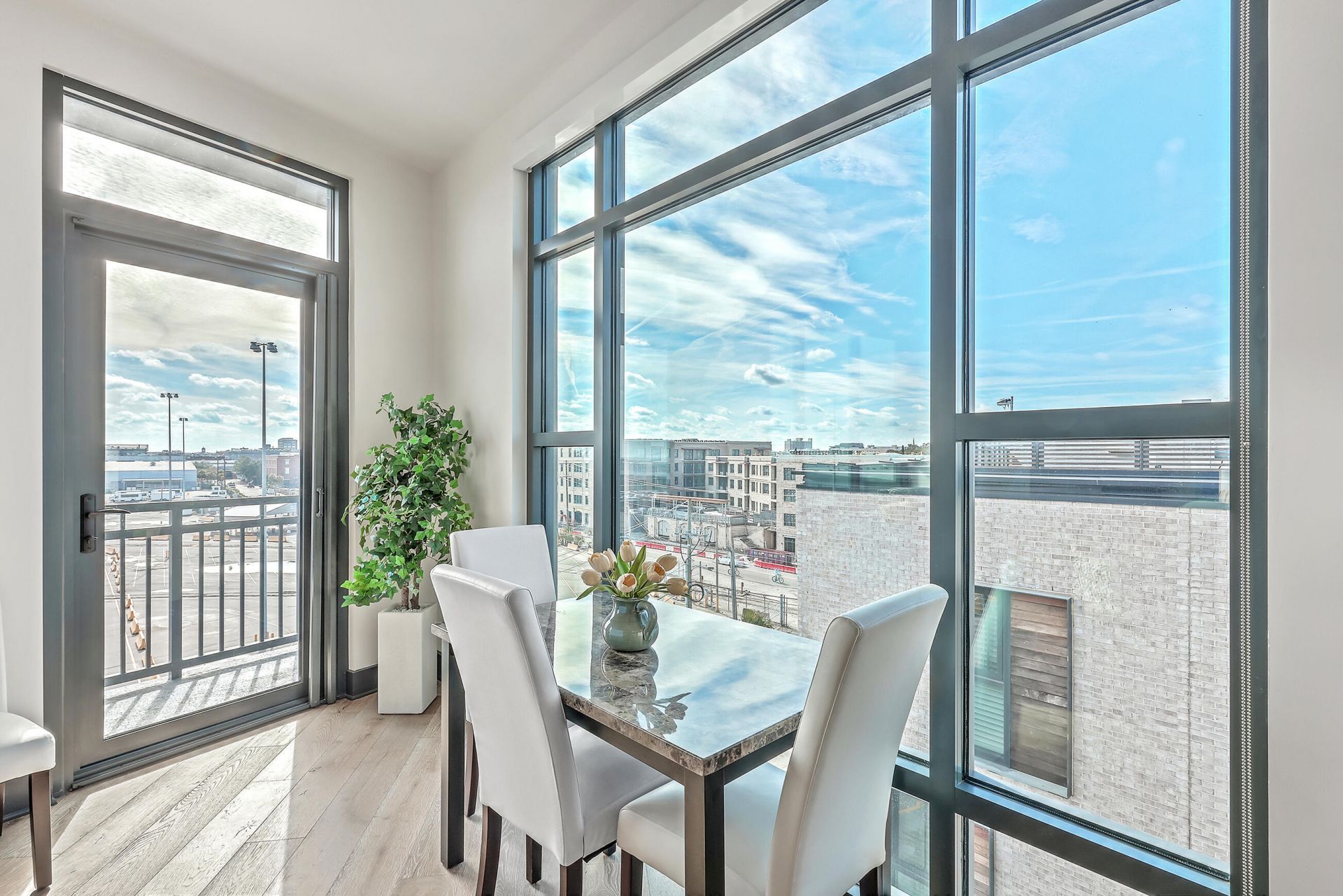 5 Gadsdenboro Street Photo 6