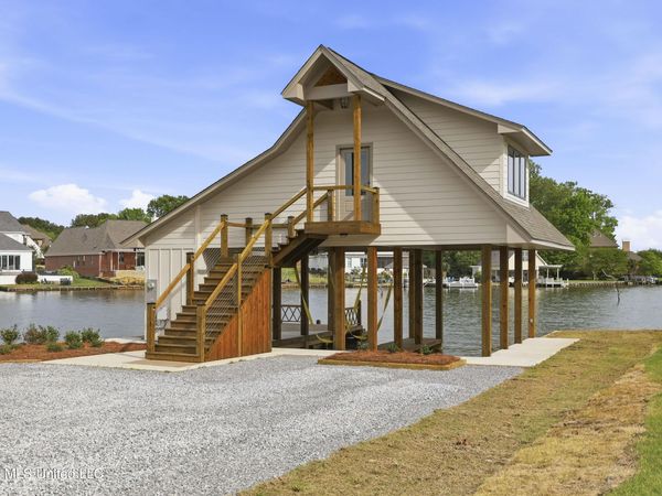 199 Harbor View Drive, Madison, MS 39110