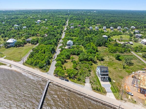 1900 N Beach Boulevard, Bay Saint Louis, MS 39520