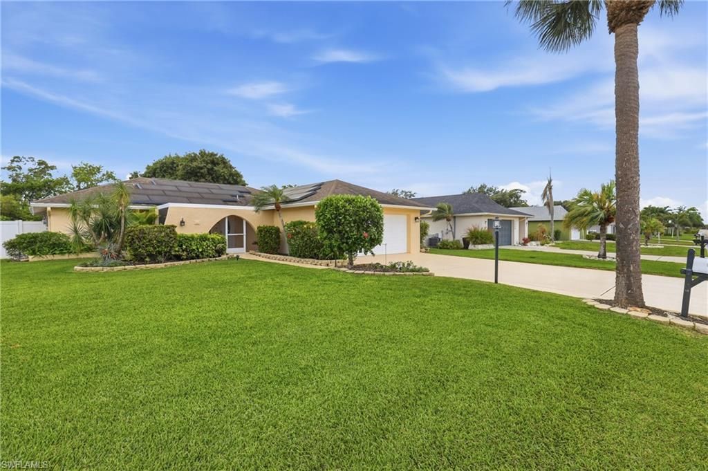 1579 Sautern Dr, Fort Myers, FL 33919 Photo