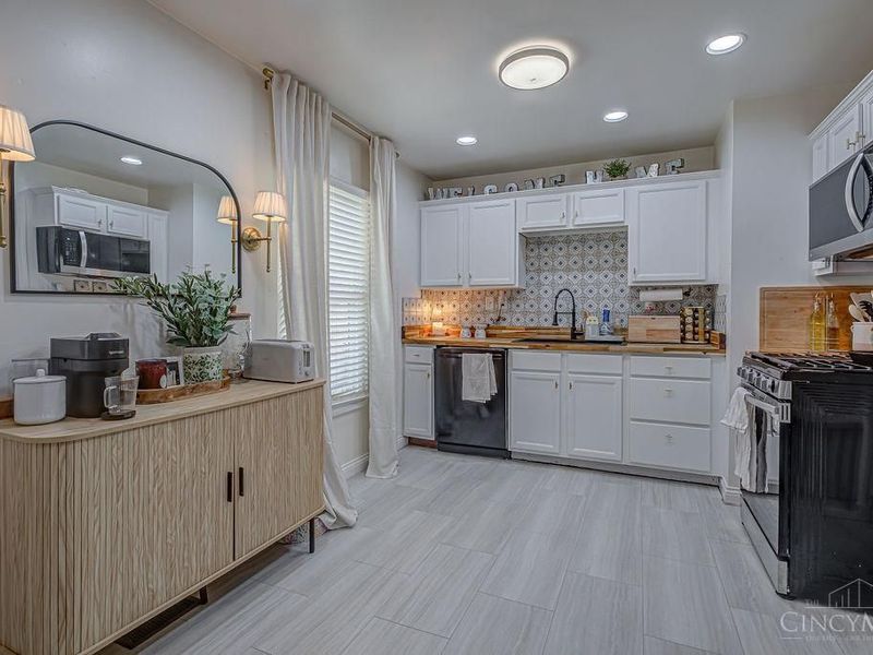 9906 Wiscasset, Colerain Township, OH 45251 Photo 6