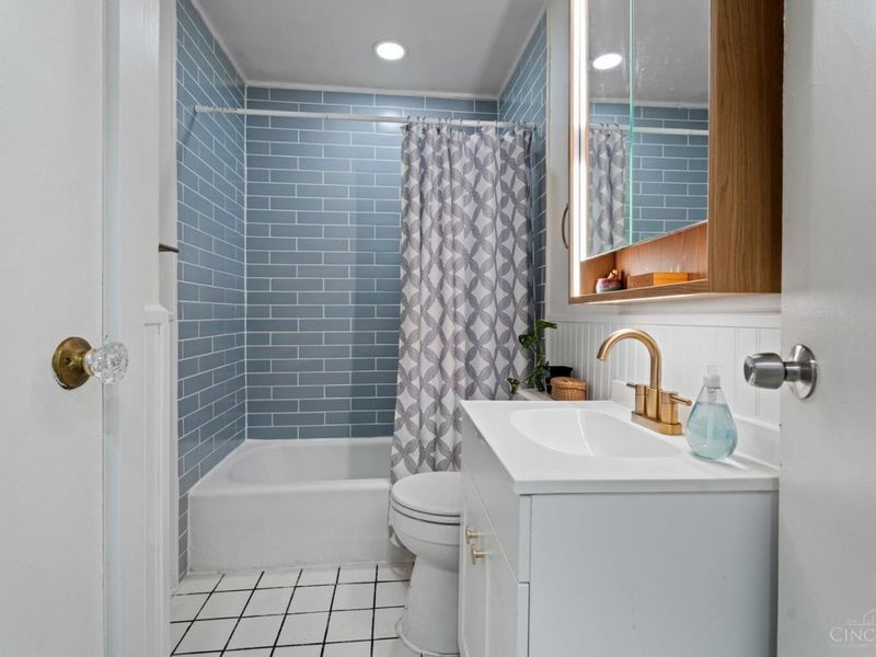 4636 Ashtree Drive, Cincinnati, OH 45223 Photo 12