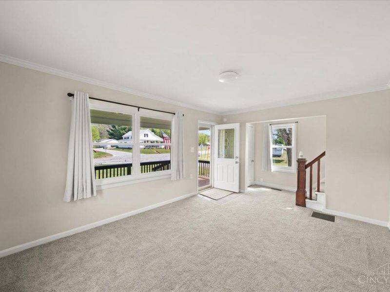 106 Center Street, Franklin Twp, OH 45121 Photo 4