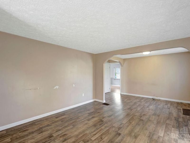 9629 Mount Nebo Road, Miami Twp, OH 45052 Photo 3