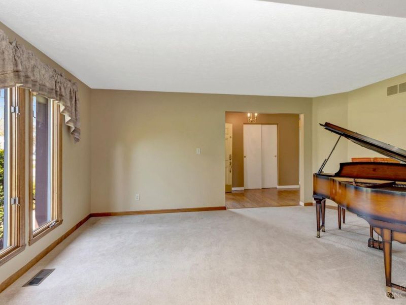 3566 Sandal Lane, Cincinnati, OH 45248 Photo 10