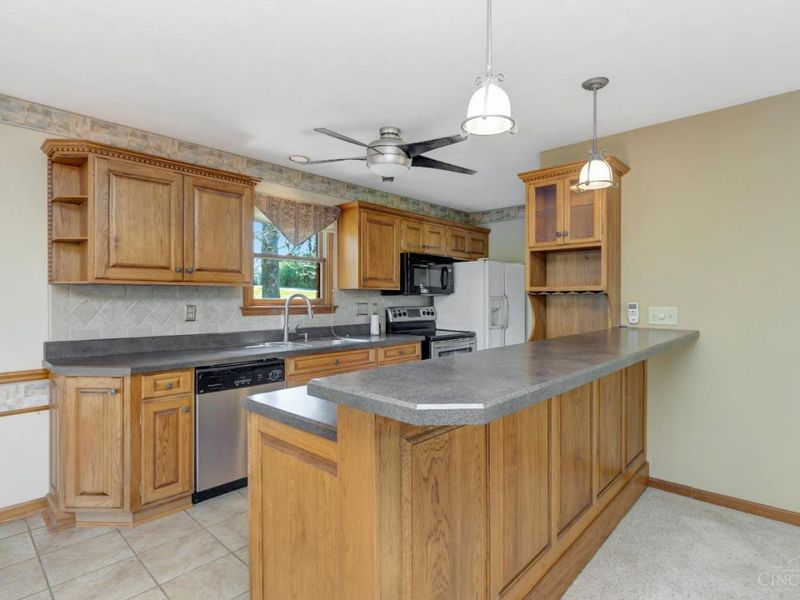 3566 Sandal Lane, Cincinnati, OH 45248 Photo 19