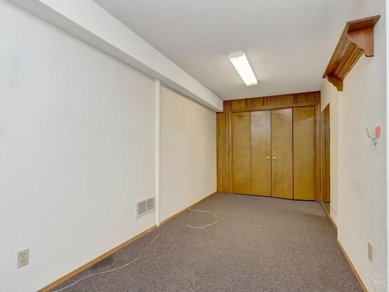 3566 Sandal Lane, Cincinnati, OH 45248 Photo 36