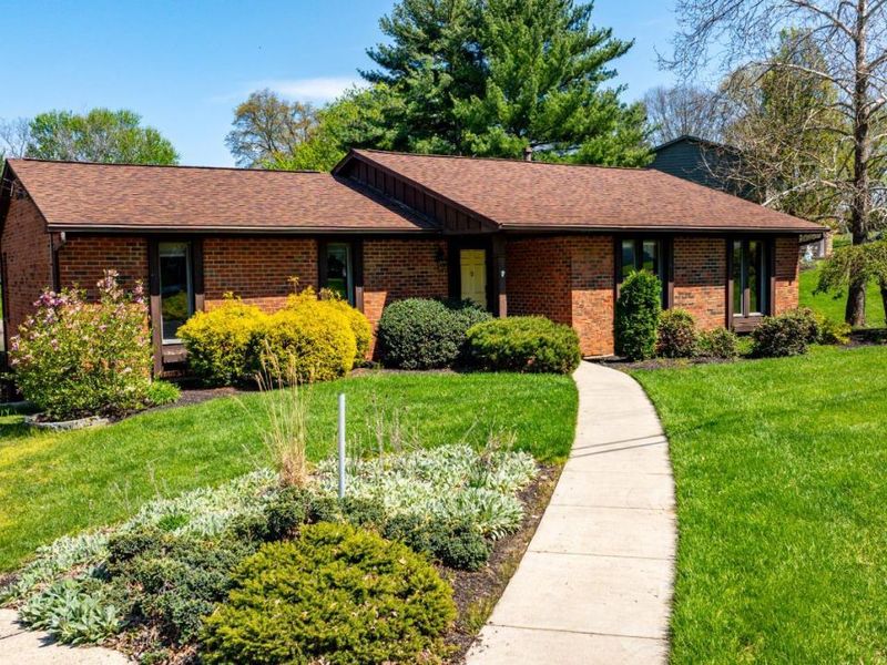 3566 Sandal Lane, Cincinnati, OH 45248 Photo 6