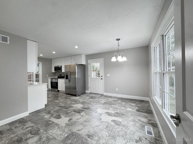 5426 Whetsel, Cincinnati, OH 45227 Photo 23