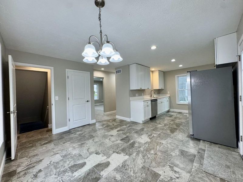 5426 Whetsel, Cincinnati, OH 45227 Photo 32