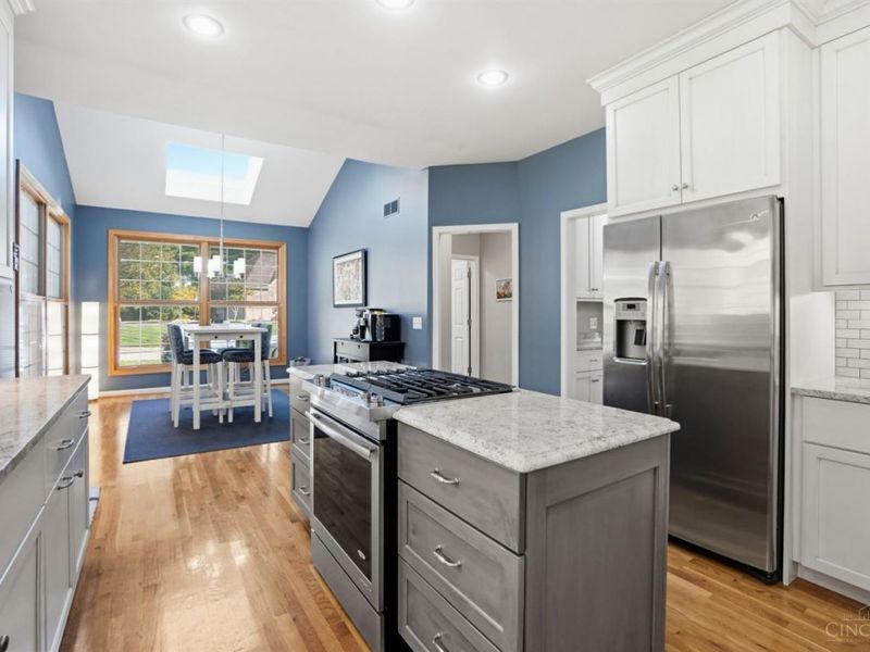 3667 Carpenters Green Lane, Blue Ash, OH 45241 Photo 17