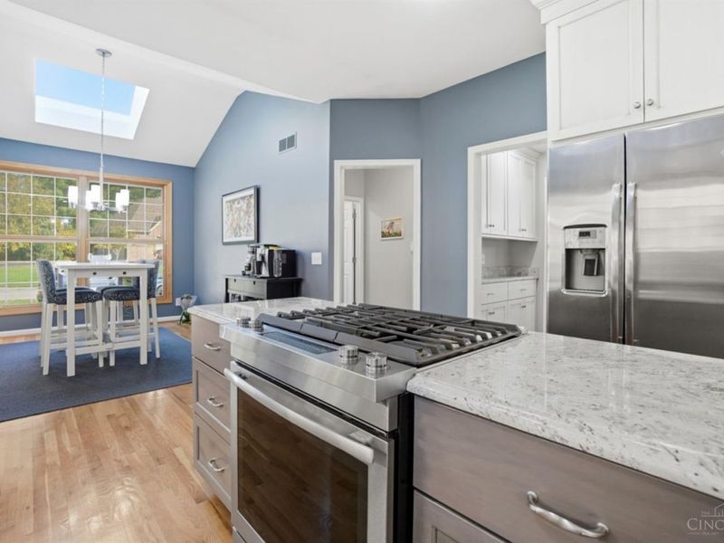 3667 Carpenters Green Lane, Blue Ash, OH 45241 Photo 18