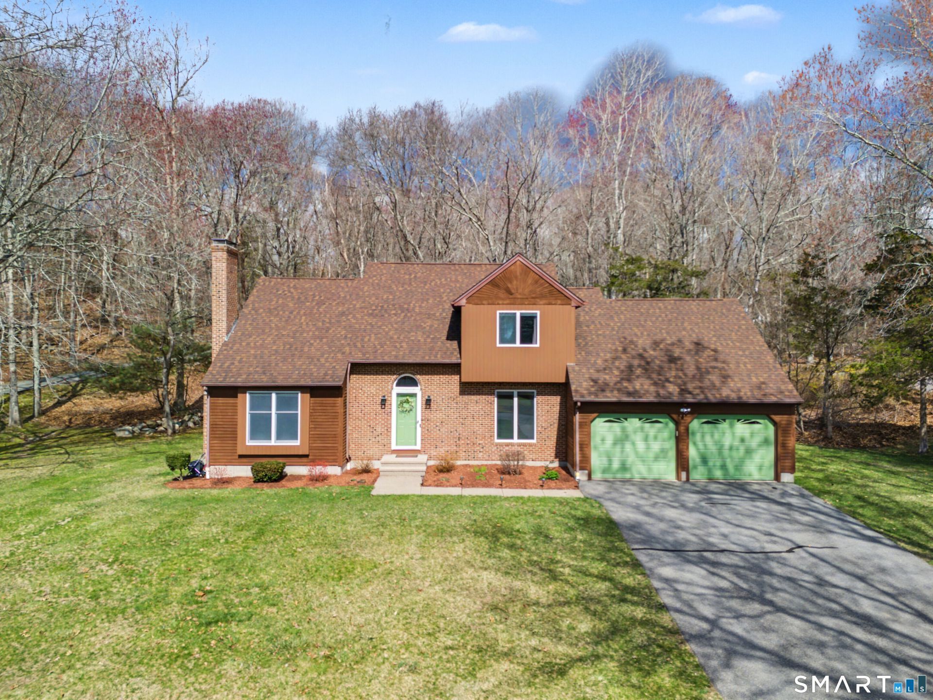 10 Fox Hollow, Montville, CT 06370 Main Photo