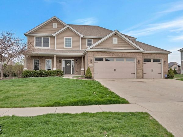 24054 S Sunset Lakes Drive , Manhattan, IL 60442