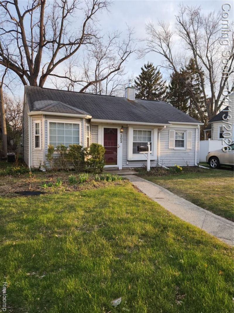 202 E 13 Mile Road, Royal Oak, MI 48073 Main Photo