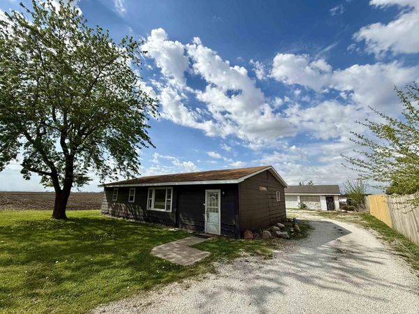 208 W North Street, Kempton, IN 46049