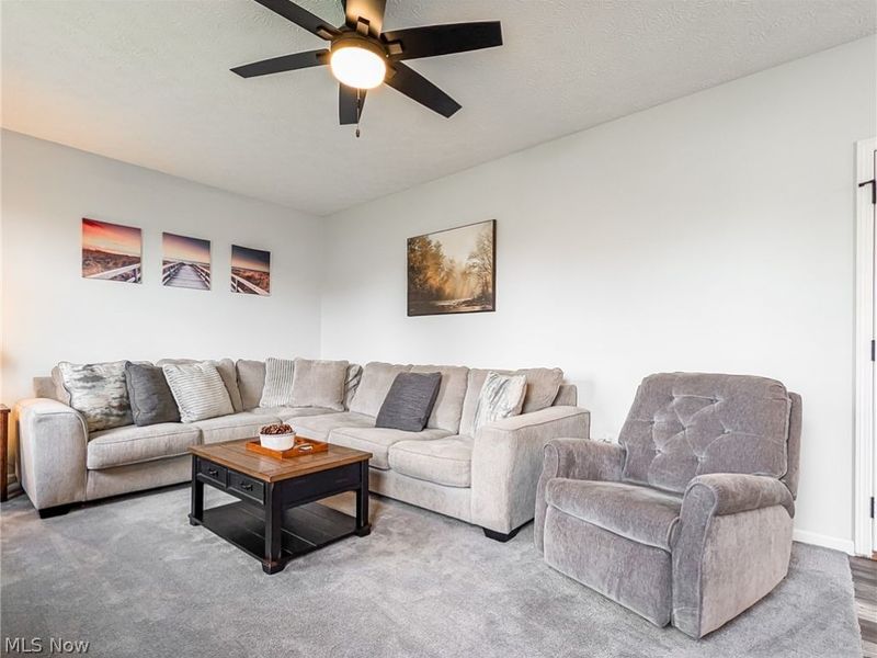 812 Joel Circle , Louisville, OH 44641 Photo 20