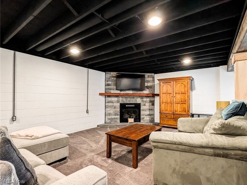 812 Joel Circle , Louisville, OH 44641 Photo 37