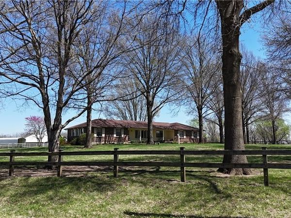 5460 W 175th Street, Stilwell, KS 66608