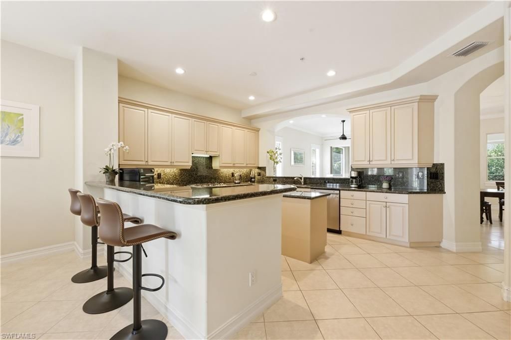 2859 Tiburon Blvd E, Unit 102, Naples, FL 34109 Photo