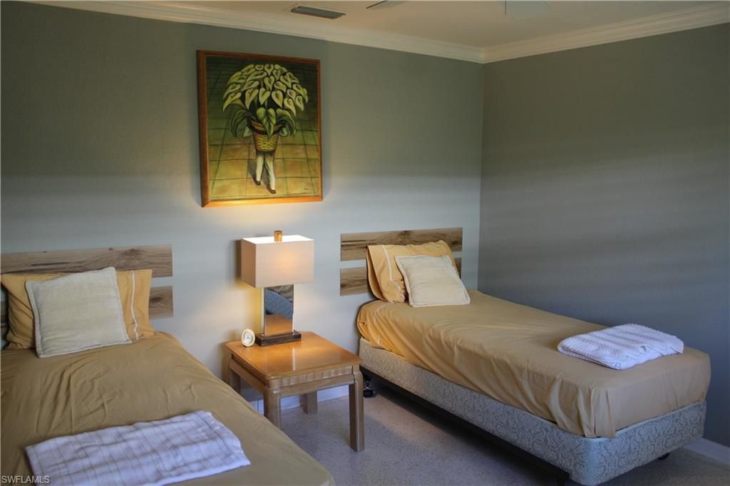 606 Park Shore Dr, Naples, FL 34103 Photo
