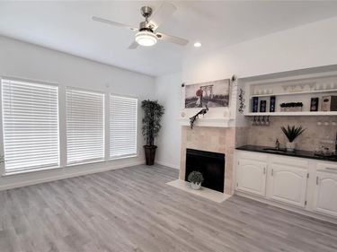 5100 Verde Valley Lane, Unit 167, Dallas, TX 75254