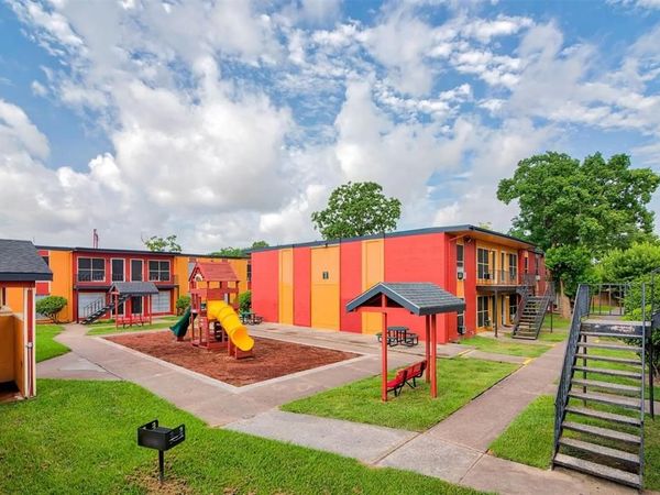 4300 S Shaver Street, Unit 11, Houston, TX 77034