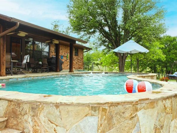 173 County Road 3112, Clifton, TX 76634