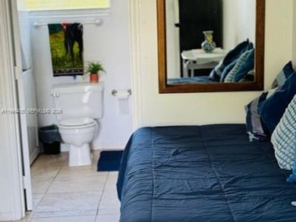 5251 29 , Unit A, Davie, FL 33314