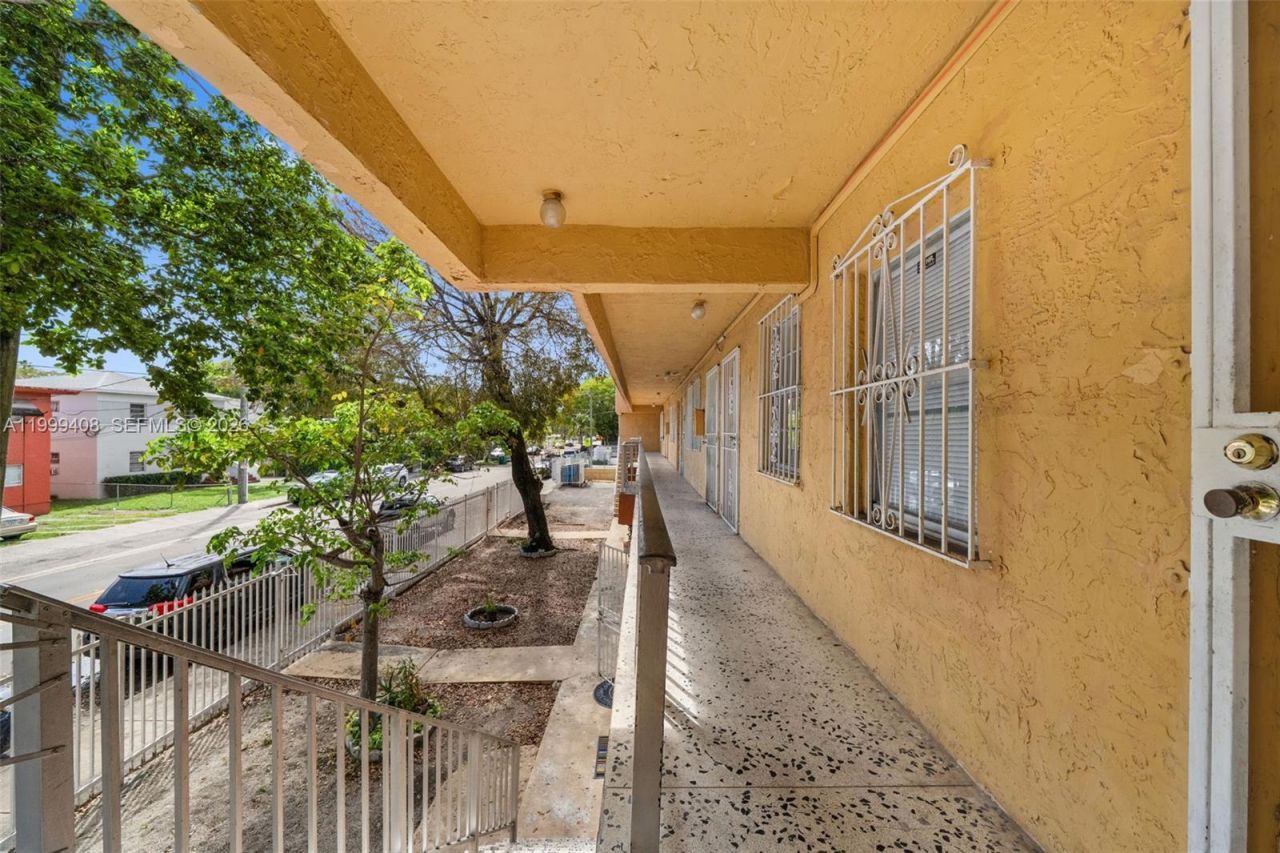 515 SW 3rd St, Unit 6, Miami, FL 33130 Photo
