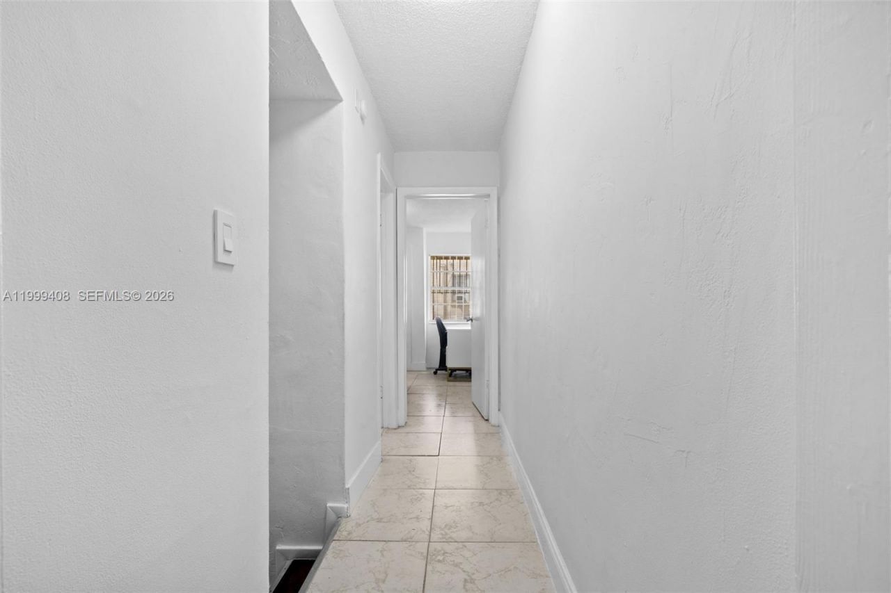 515 SW 3rd St, Unit 6, Miami, FL 33130 Photo