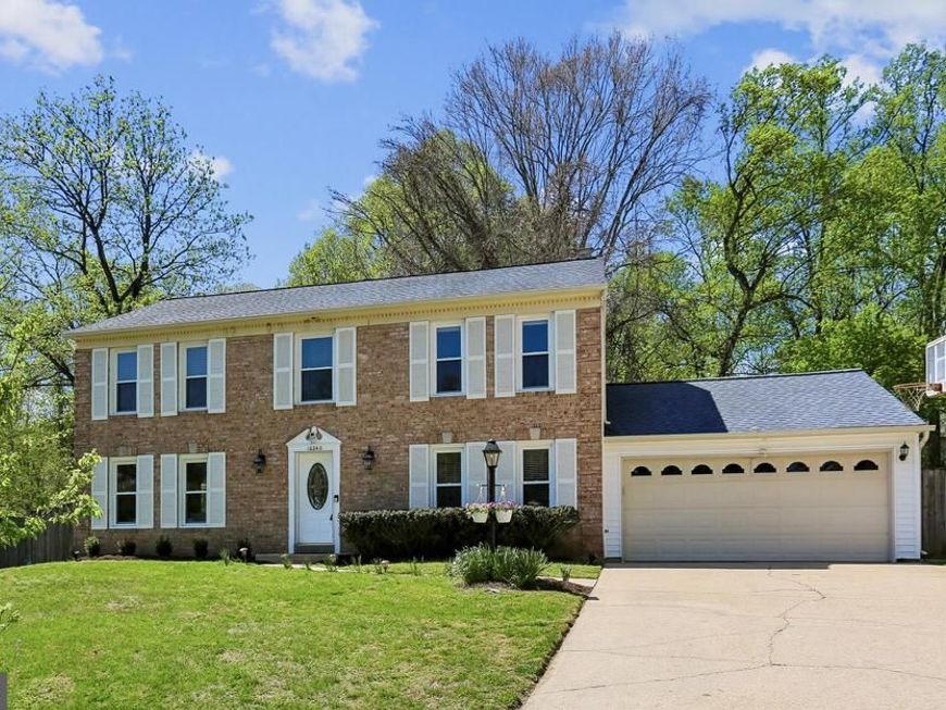 10240 Colebrook Avenue, Potomac, MD 20854 Main Photo