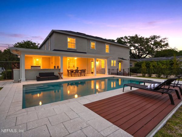 1052 HOLLY Lane, Jacksonville, FL 32207