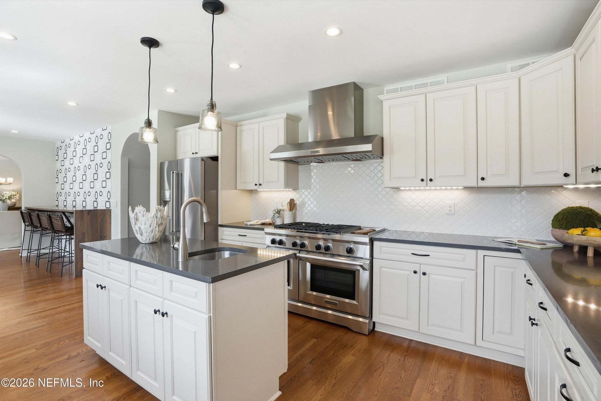 1052 Holly Lane, Jacksonville, FL 32207 Photo