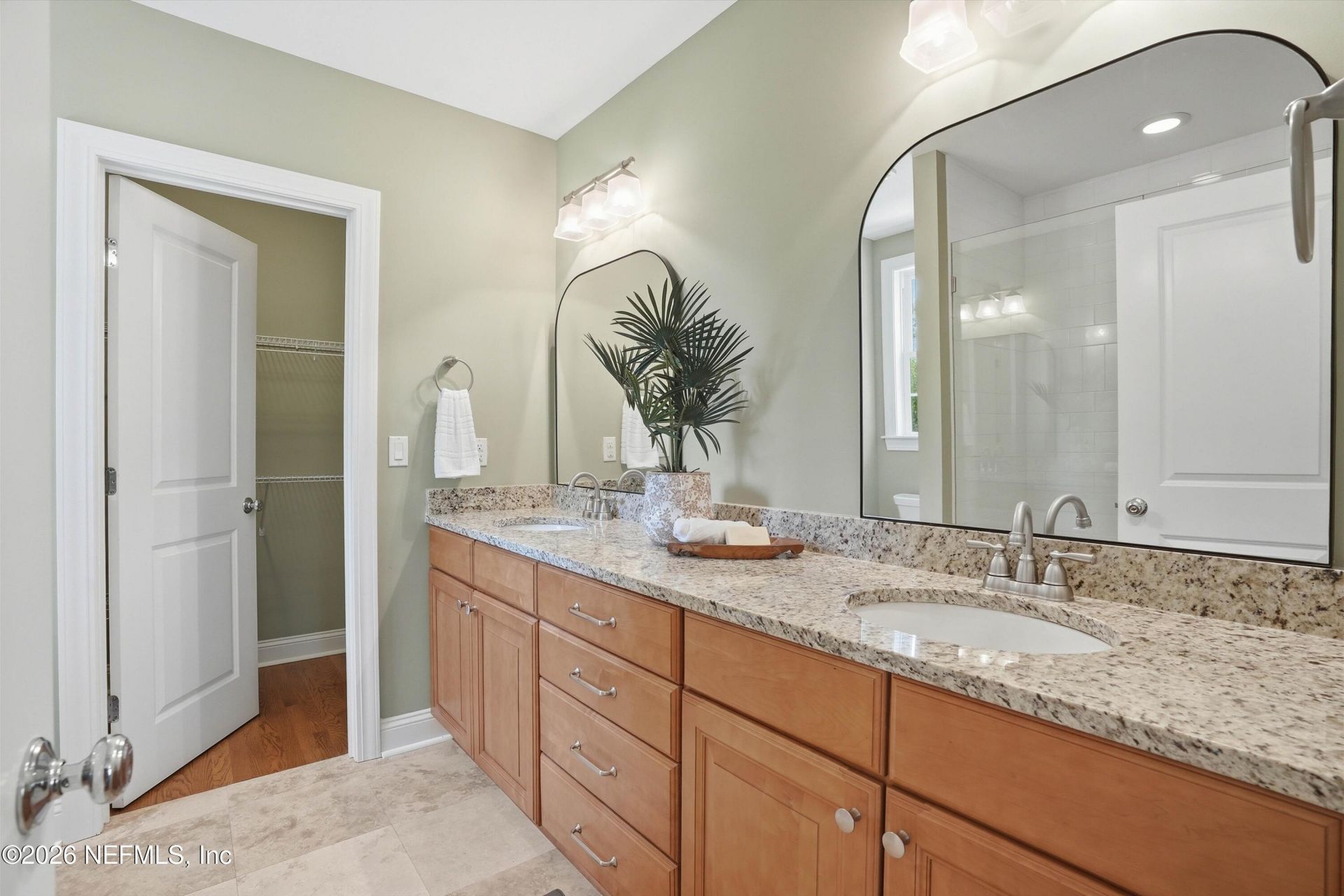 1052 Holly Lane, Jacksonville, FL 32207 Photo