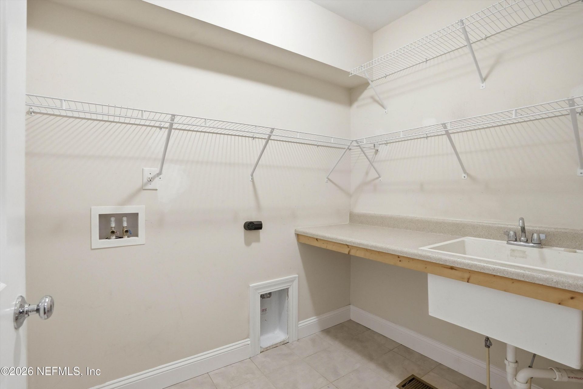 1052 Holly Lane, Jacksonville, FL 32207 Photo