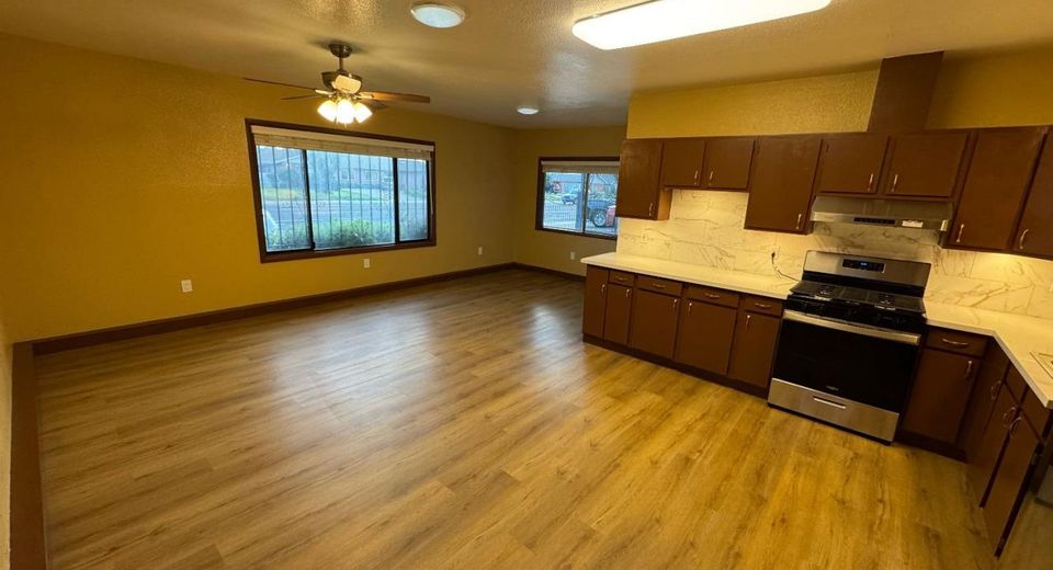 1143 West El Camino Ave, Sacramento, CA 95833 Photo