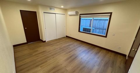 1143 West El Camino Ave, Sacramento, CA 95833 Photo