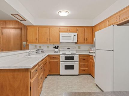 9842 Valley Pines Dr, Folsom, CA 95630 Photo