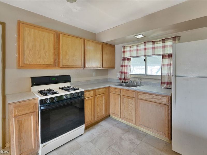 4465 Burkey Road , Austintown, OH 44515 Photo 15