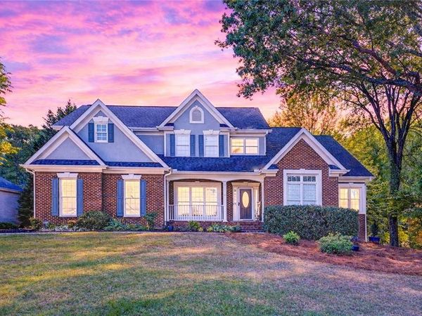 185 Amberbrook Circle , Grayson, GA 30017