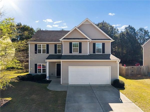 78 Valley Brook Court , Dallas, GA 30132
