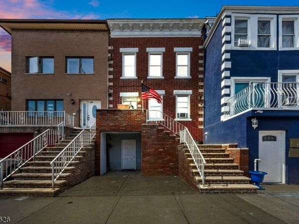 659 Kennedy Blvd, Bayonne, NJ 07002