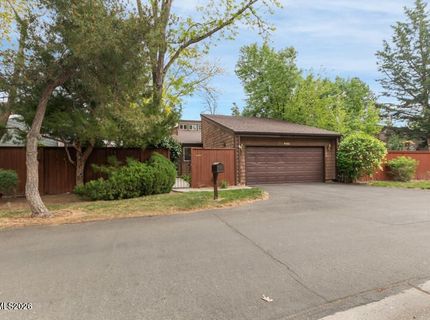 6481 Meadow Hill Drive, Reno, NV 89519 Photo